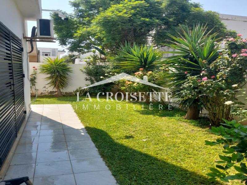 Rez-de-chaussée meublé S+2 avec jardin  à La Marsa